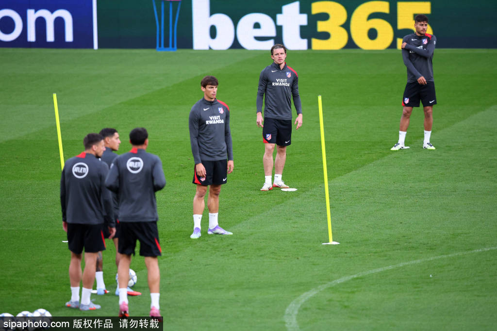 马竞伤病回暖！阿尔瓦雷斯与汉茨科合练，西甲大战前的关键动态分析